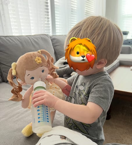Customer photo review of [PRE-ORDER] Personalized Daisy Girl - Yellow
