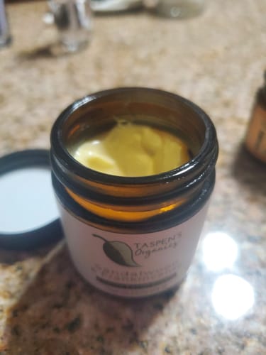 Customer photo review of Sandalwood & Frankincense Luxury Facial Cream