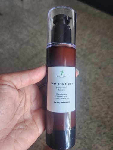 Customer photo review of Moisturizer cream with  Hyaluronic Acid