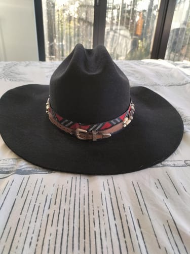 Customer photo review of Red and Black Maori Diamond Pattern Braid