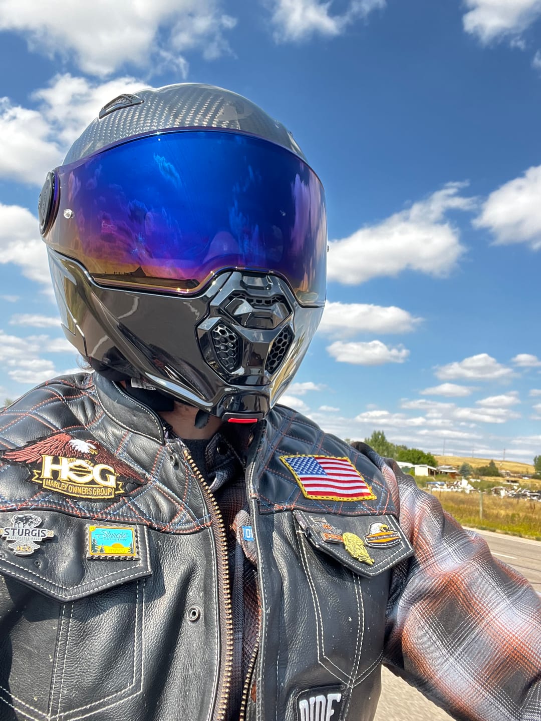 Customer photo review of D.O.T. & ECE Daytona C6- Grey Carbon Fiber