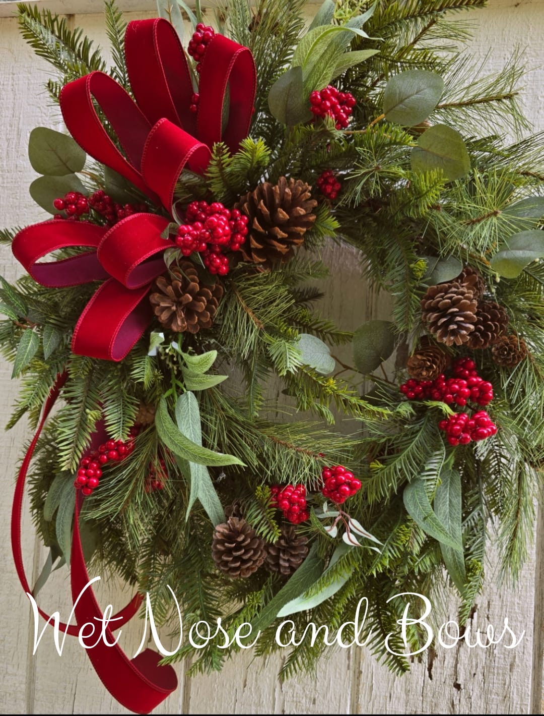 Customer photo review of 16" Oval Grapevine Wreath - DECOE-036