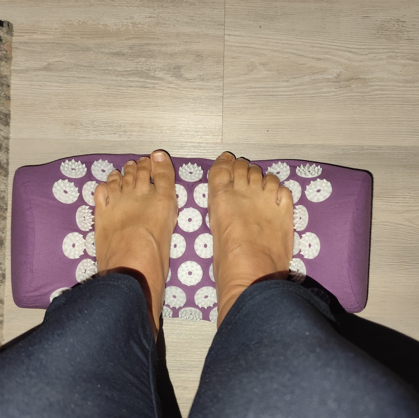 Customer photo review of Akupressurmatte / Ganzkörpermassage gegen Verspannungen & Schmerzen / 7911 Massagepunkte / Inkl. Kopfmatte & Tragetasche