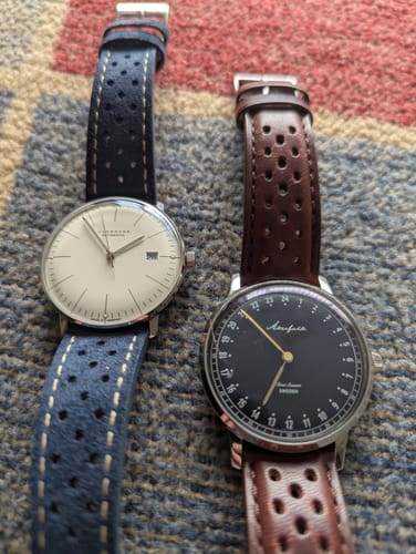 Customer photo review of First Season Silver Black with Black Leather