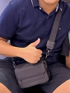 Customer photo review of Crossbody CDMX • Fibra de Carbono