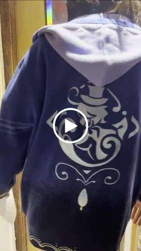 Customer video review of Genshin Zipper Hoodie II Preorder
