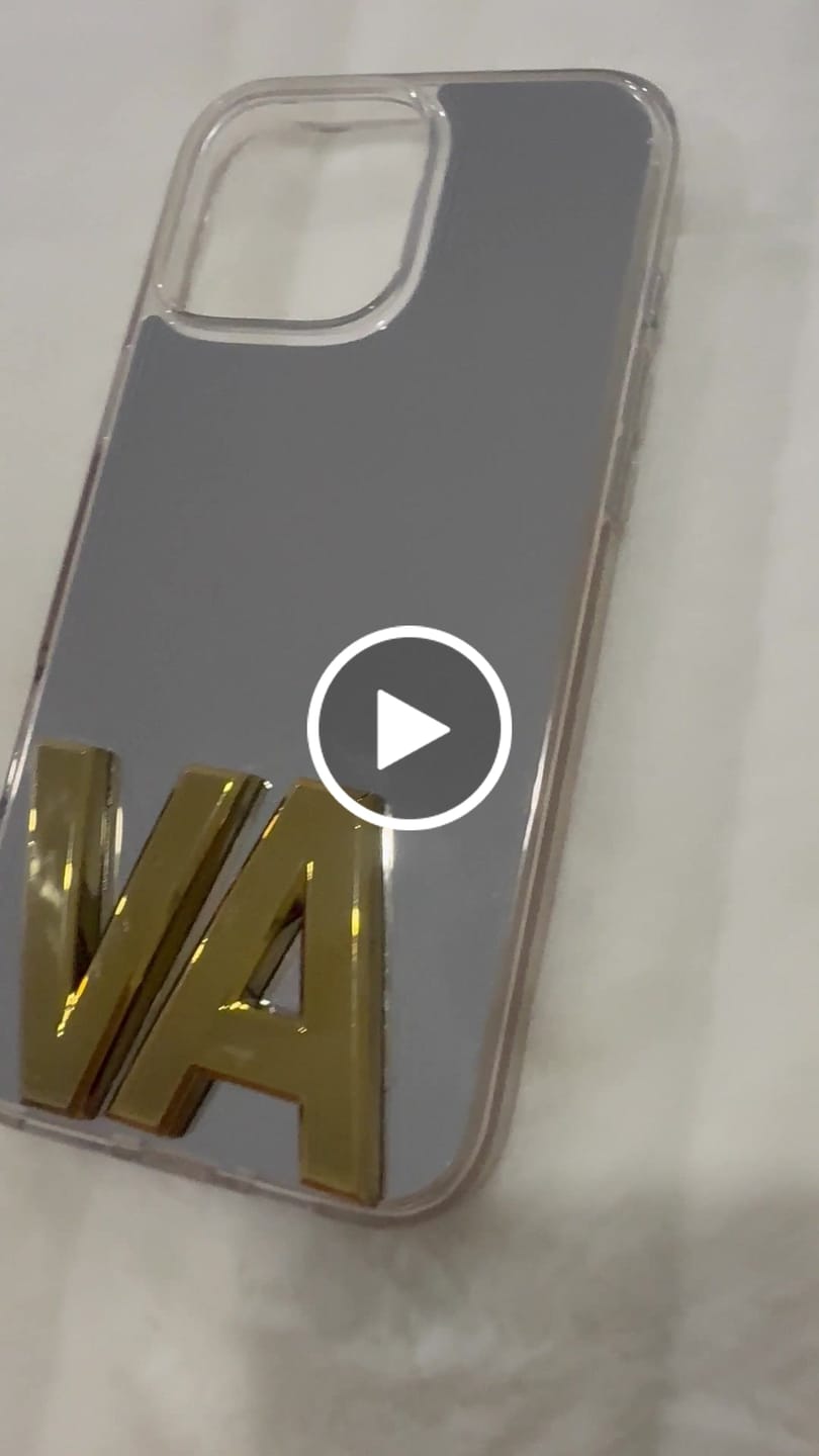 Customer video review of Luna Mirror iPhone Case - Horizontal