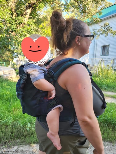 Customer photo review of Peacock's Tail Quantum LennyPreschool Carrier by LennyLamb