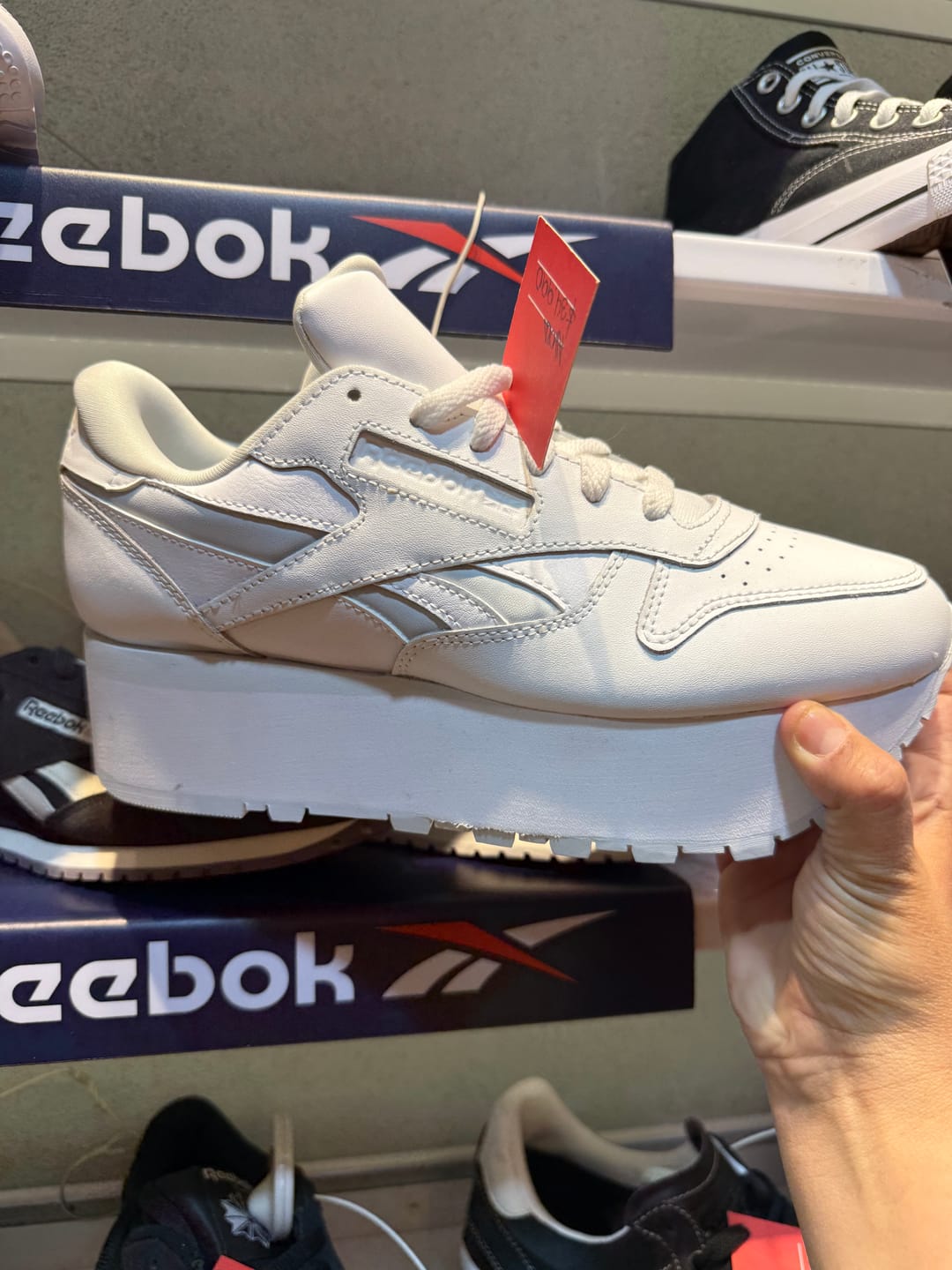 Customer photo review of Zapatilla Reebok Cl Lth Triple Lift Mujer Blanco