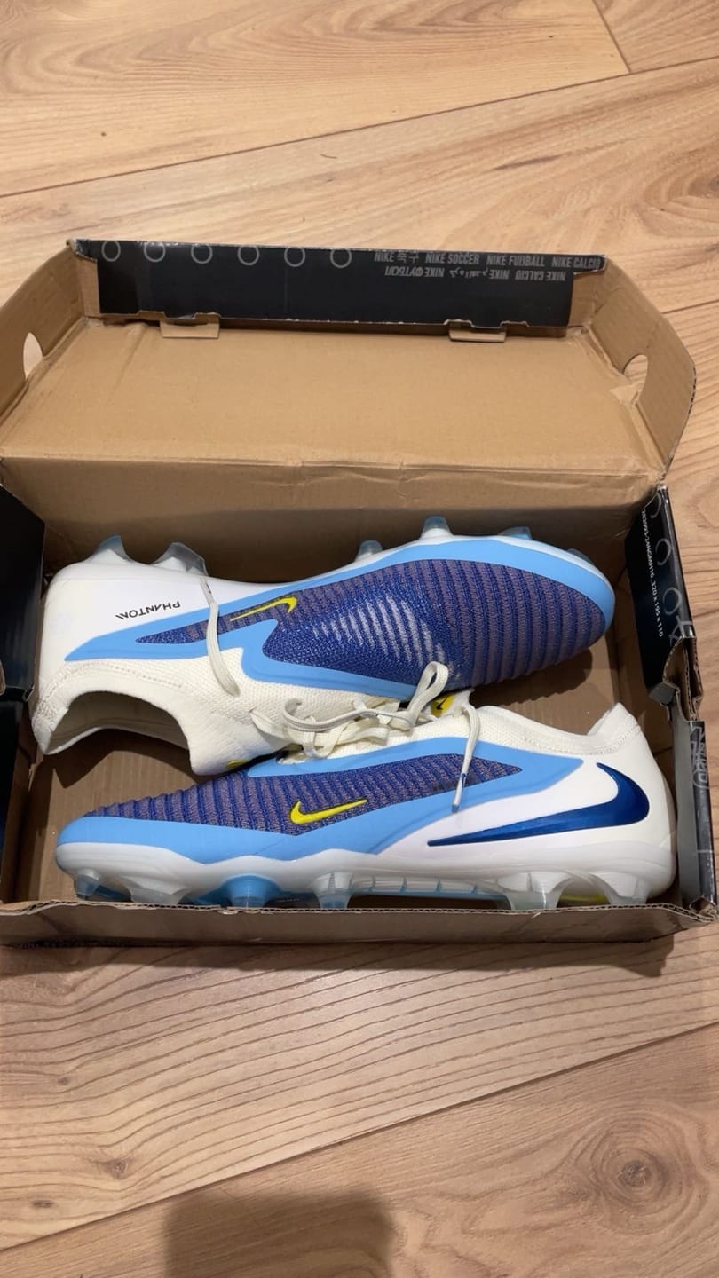 Customer photo review of Phantom 6 FG - Fear Nothing Bleu/Blanc/Jaune