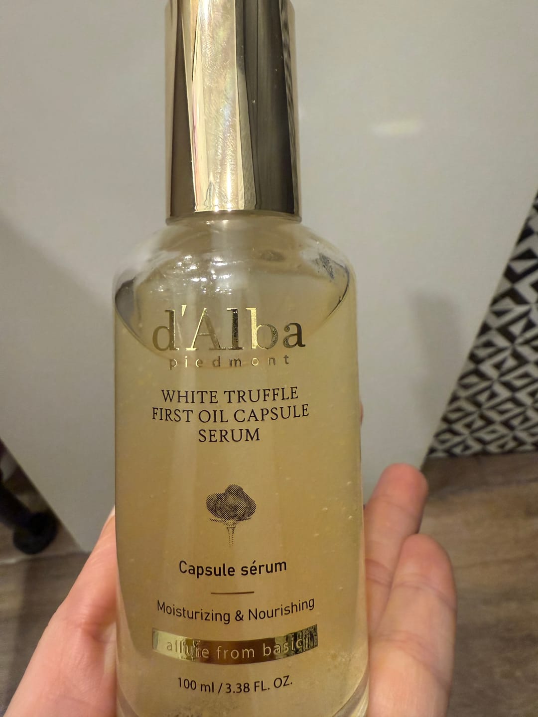 Customer photo review of Kapsulu serums dziļai barošanai un mirdzuma piešķiršanai d'Alba White Truffle First Oil Capsule Serum