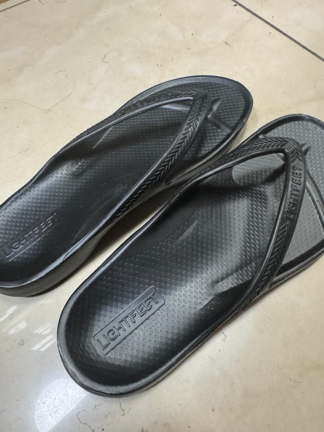 Customer photo review of Black - Arch Support Flip Flops