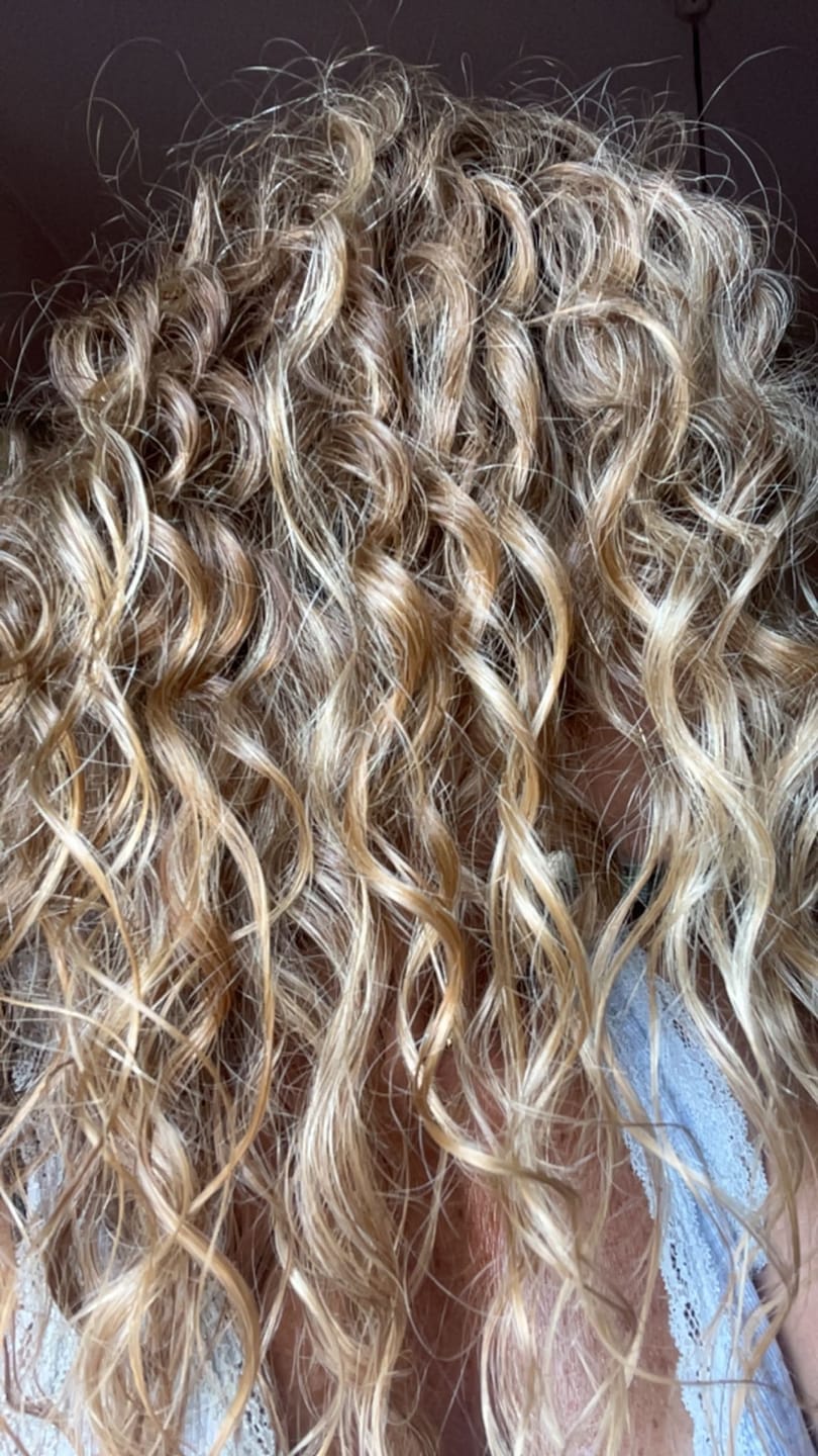 Customer photo review of Frizz Repair Leave-In & Softness Mask Duo