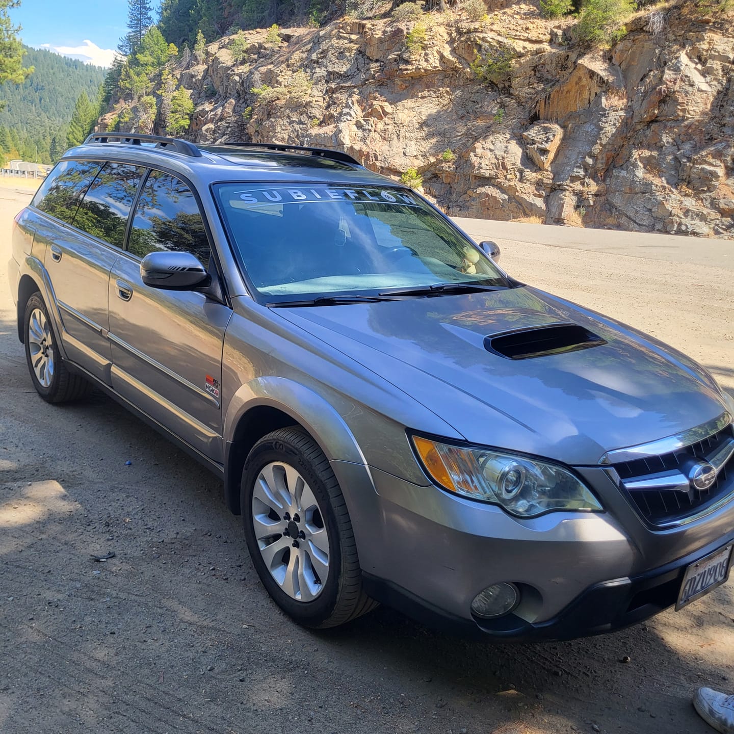 Customer photo review of Window Visors Sun/Rain Guards