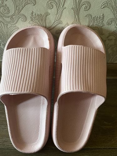 Customer photo review of Alpine Cushion Slides