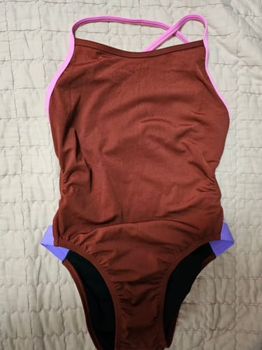 Jeong Bun review of IBIZA ONE PIECE || Cinnamon|Fairy Floss image 1 out of 1