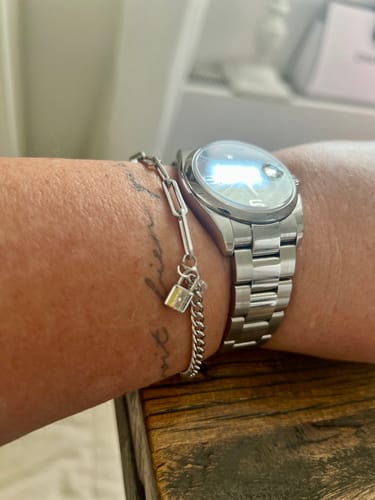 Customer photo review of Surprise Gift