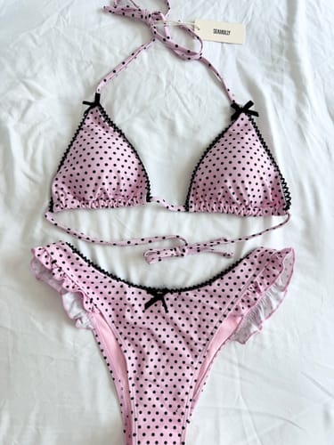 Customer photo review of Seamolly Polka Dot  Lace Bowknot  Halter Triangle Bikini Set
