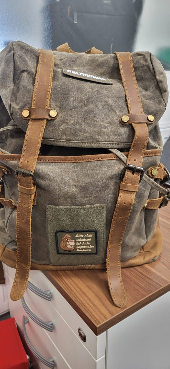 Customer photo review of Rucksack mit Patch (🌲)