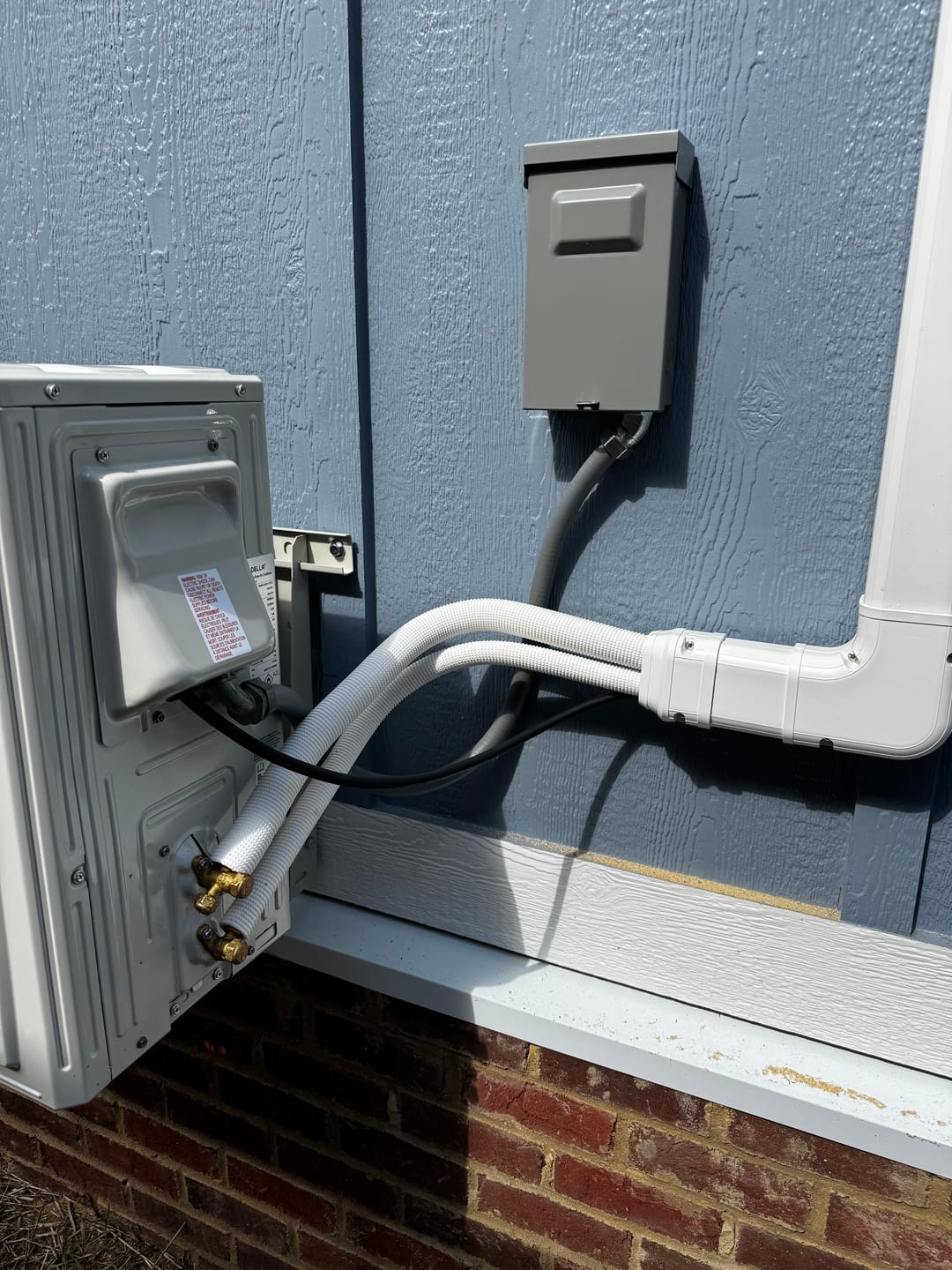Customer photo review of DELLA 30A & 60A Pull-Out Switch AC Disconnect Boxes