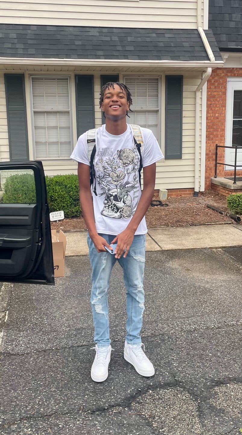 Customer photo review of Pure Money 3s DopeSkill T-Shirt Side Hustle Graphic
