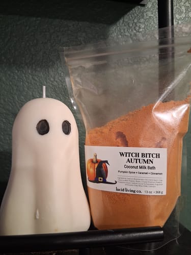 Customer photo review of Witch Bitch Autumn Coconut Milk Bath