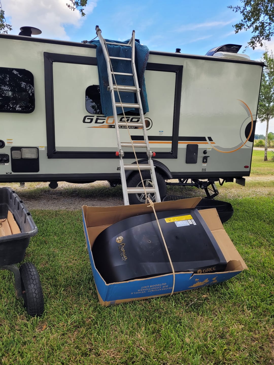Customer photo review of ECO COOL FREE BLOW (15K BTU W/HEAT PUMP)