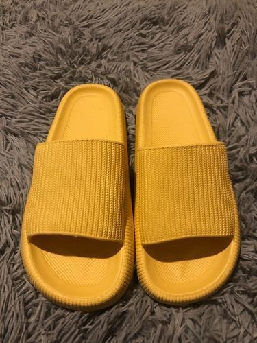 Customer photo review of Alpine Cushion Slides