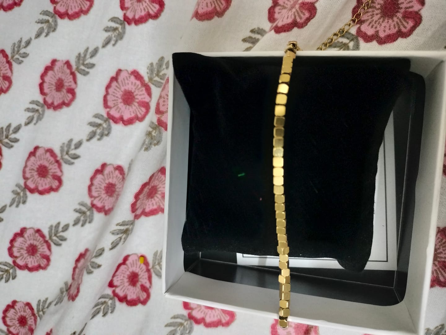 Customer photo review of Gold Cube Chain Bracelet