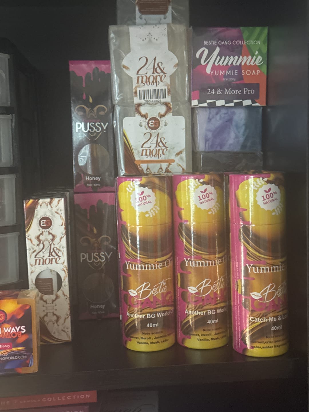 Customer photo review of DAMAGED box and top 24 & More Spray 60ml