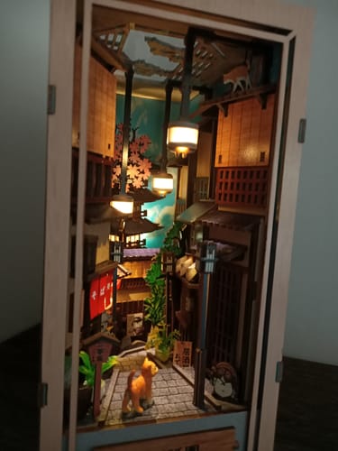 Customer photo review of Kyoto Gion Book Nook Kit