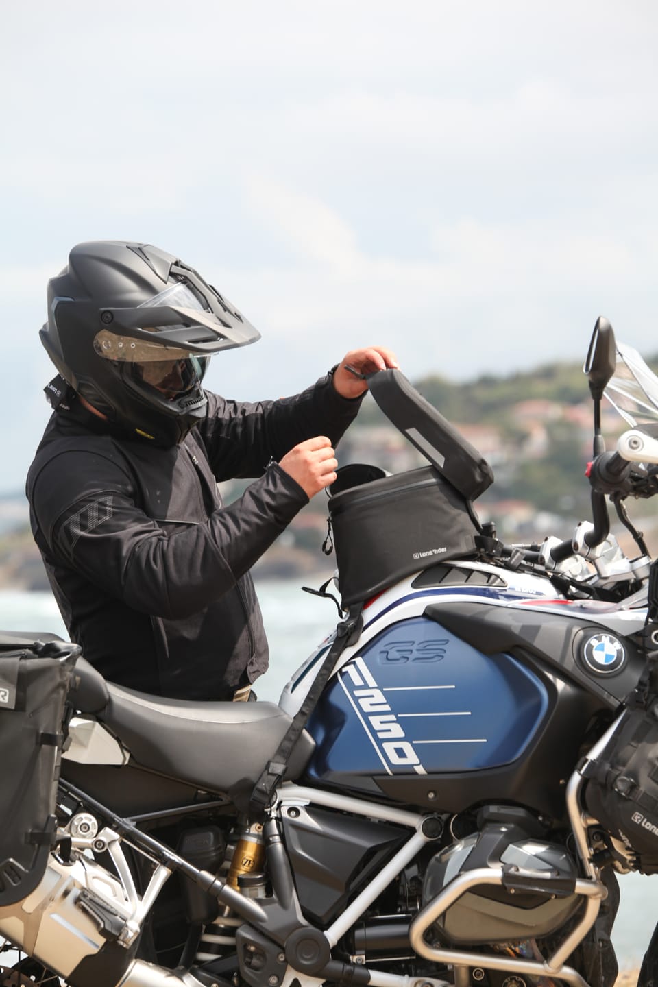 Customer photo review of Ranger Tank Bag