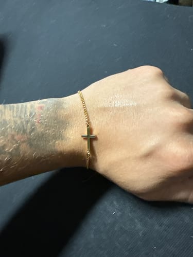 Customer photo review of CROSS BRACELET | 18K Gold