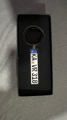 Customer photo review of Kennzeichen Schlüsselanhänger Mini Nummernschild Metall