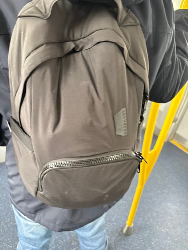 Customer photo review of Zoraesque 13.3 Inch Featherlight Backpack