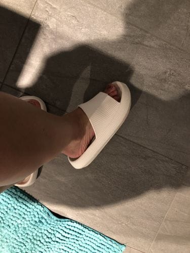 Customer photo review of Alpine Cushion Slides