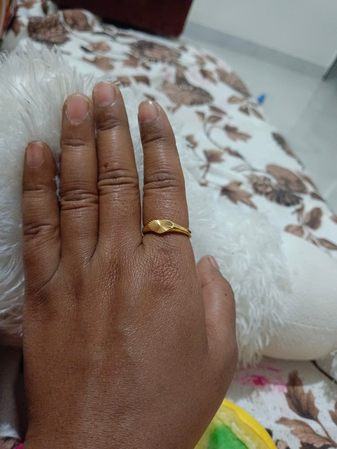 Customer photo review of Bold Sunray Heart Ring