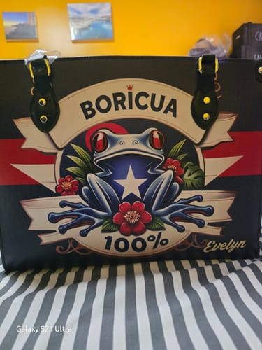 Customer photo review of Boricua 100% - Personalized Leather Handbag BOR09