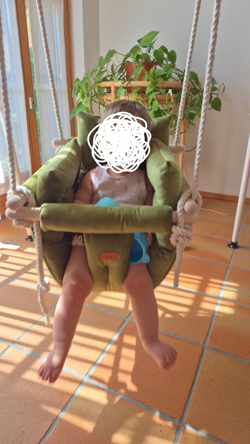 Customer photo review of Premium Olive Green Schaukel - Handgefertigte Schaukel