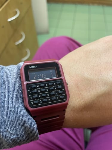 Customer photo review of Reloj Calculadora Casio Vintage CA-53WF-4BDF Rojo Pantalla Negativa