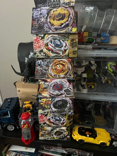 Customer photo review of Takara Tomy Flash Sagittario Beyblade BB-126 (230WD) Metal Fury - With Launcher