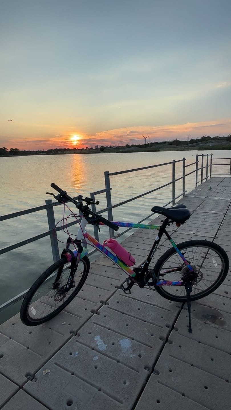 Customer photo review of Oil Slick Frame Keeper