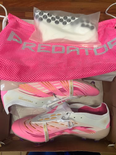 Customer photo review of Predator 25 Tongue FG - Blanc/Rose/OR