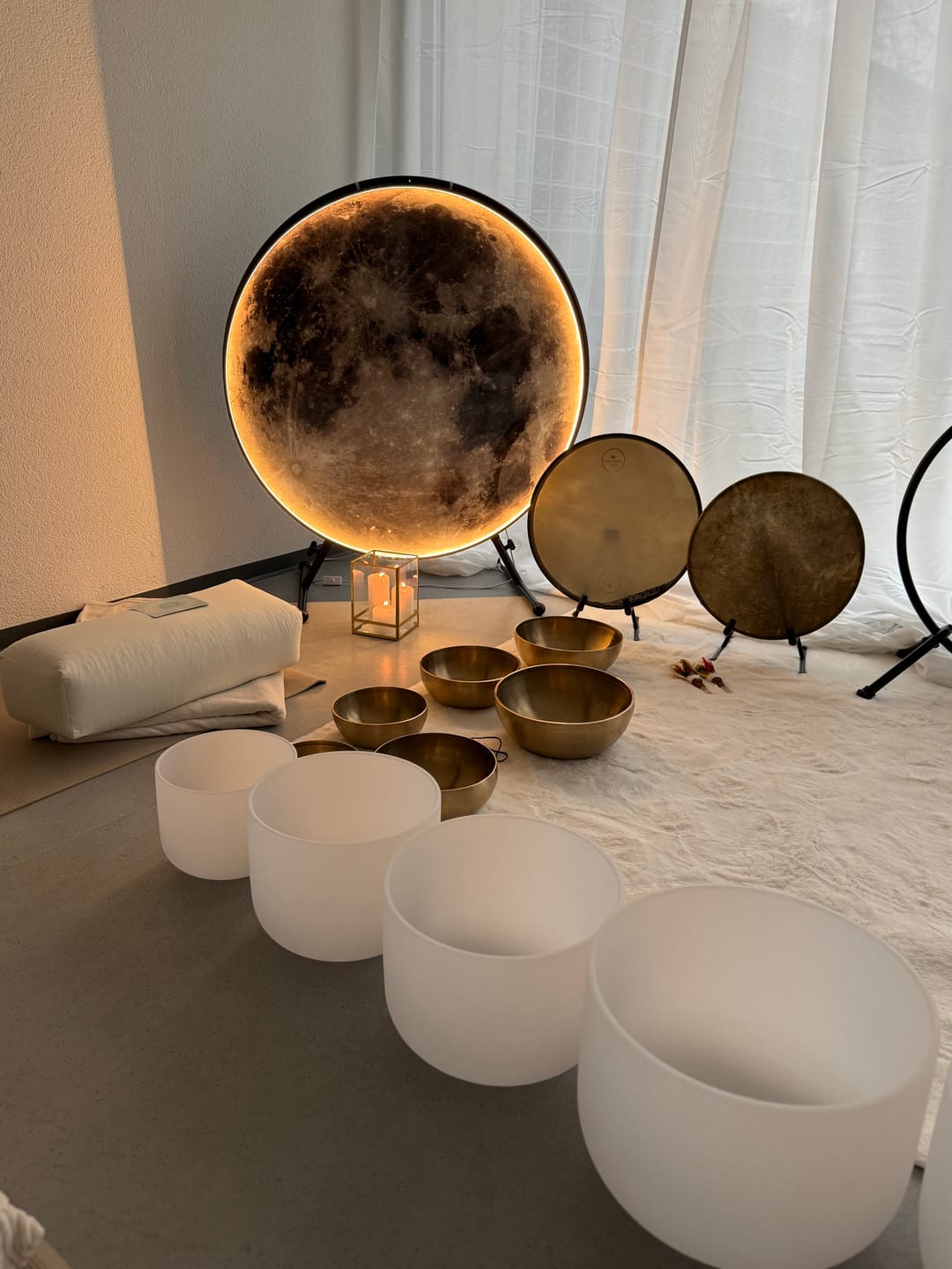 Customer photo review of Acryl-Wandbild mit Beleuchtung Moon