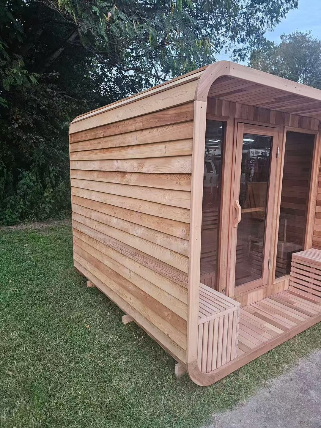 Customer photo review of Smartmak® 4 People Wood Outdoor Square Sauna Room - Square 1