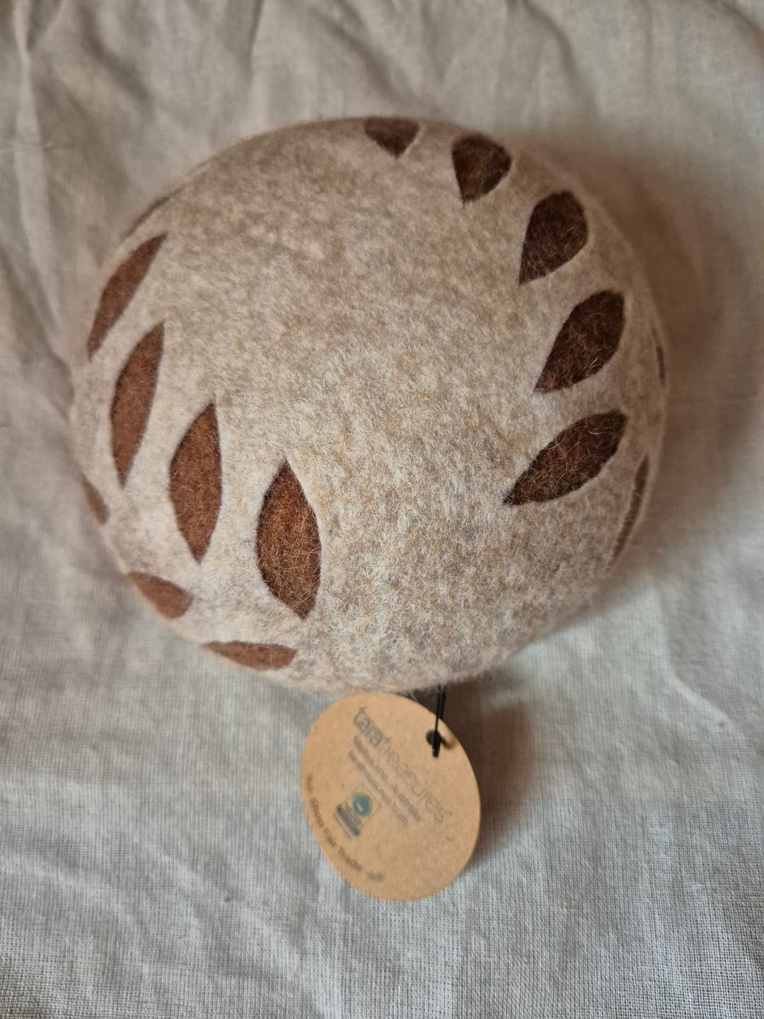 Customer photo review of Felt Sourdough Bread with Leaf Cut