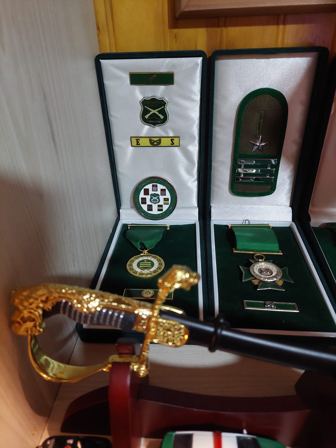Customer photo review of MONEDA SUBOFICIALES DE CARABINEROS DE CHILE
