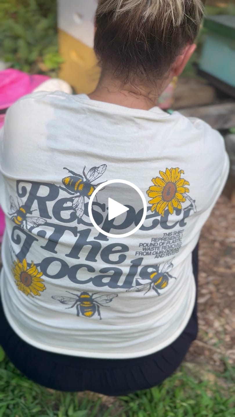 Customer video review of Respect Your Local Bees Graphic Tee