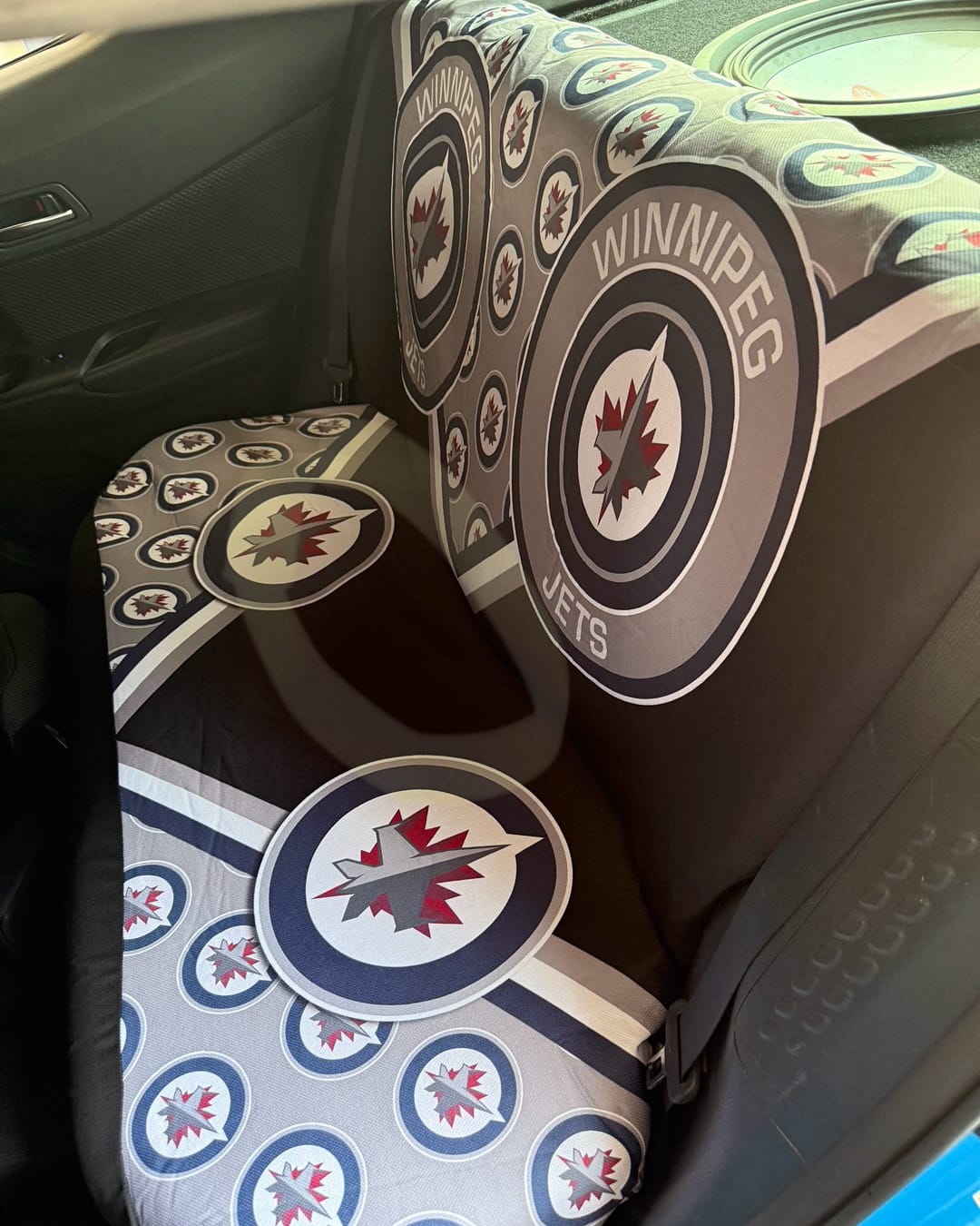 Customer photo review of Winnipeg Jets Car Back Seat Cover Custom Car Decorations For Fans