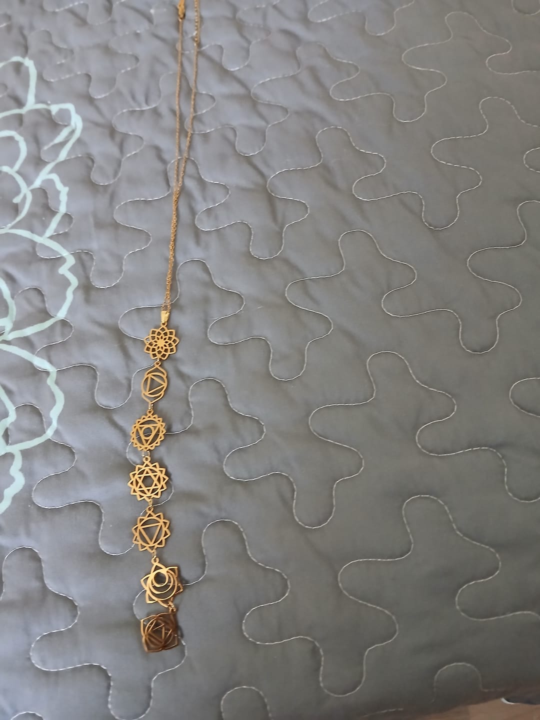 Customer photo review of Collier 7 Chakras - Symboles Sacrés